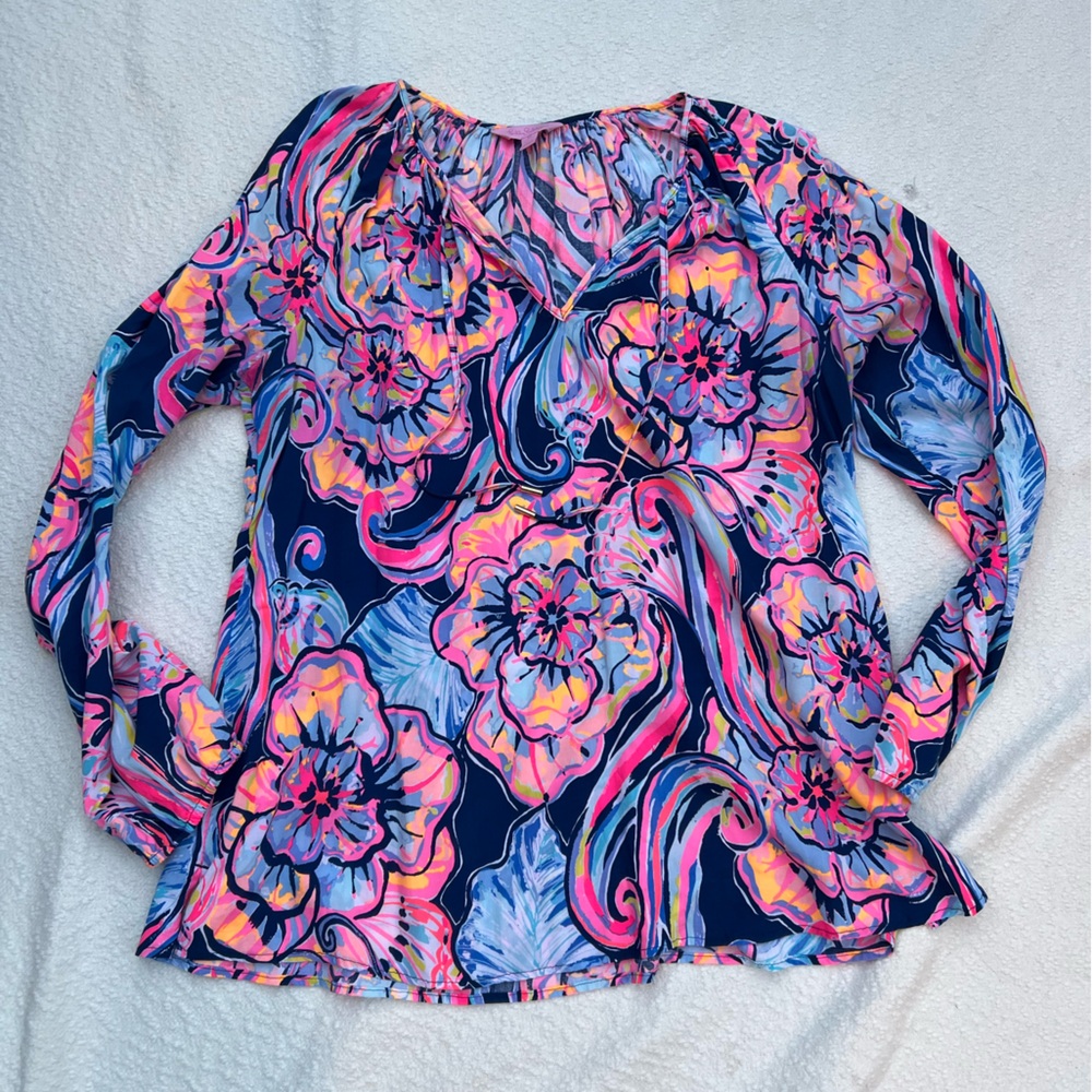 Lilly Pulitzer XL "Low Tide Navy Garden Variety" Rayon Lucee Top